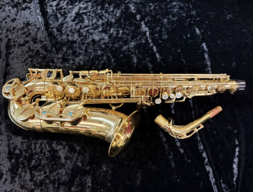 Photo Yanagisawa AWO1 Pro Model Alto Sax at a Great Price - Serial # 00389896